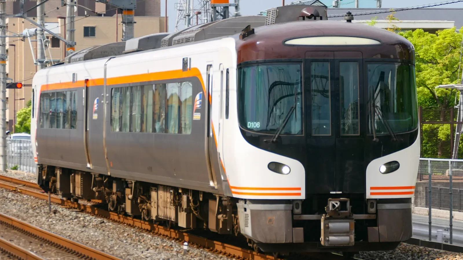 JR Central HC85 Limited Express Hida connects Nagoya and Takayama directly, but the return journey still consumes almost five hours of rail time