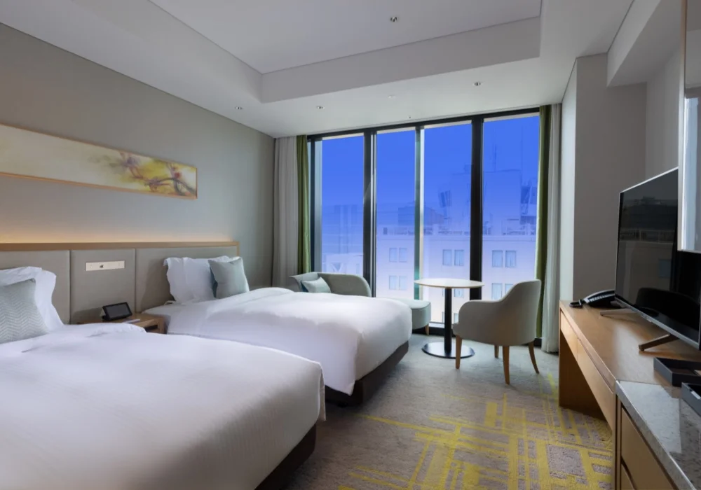 Accommodation view related to Fukuoka Rainy-Day Hotels: Direct Access, Underground Routes and the Last 300 Metres