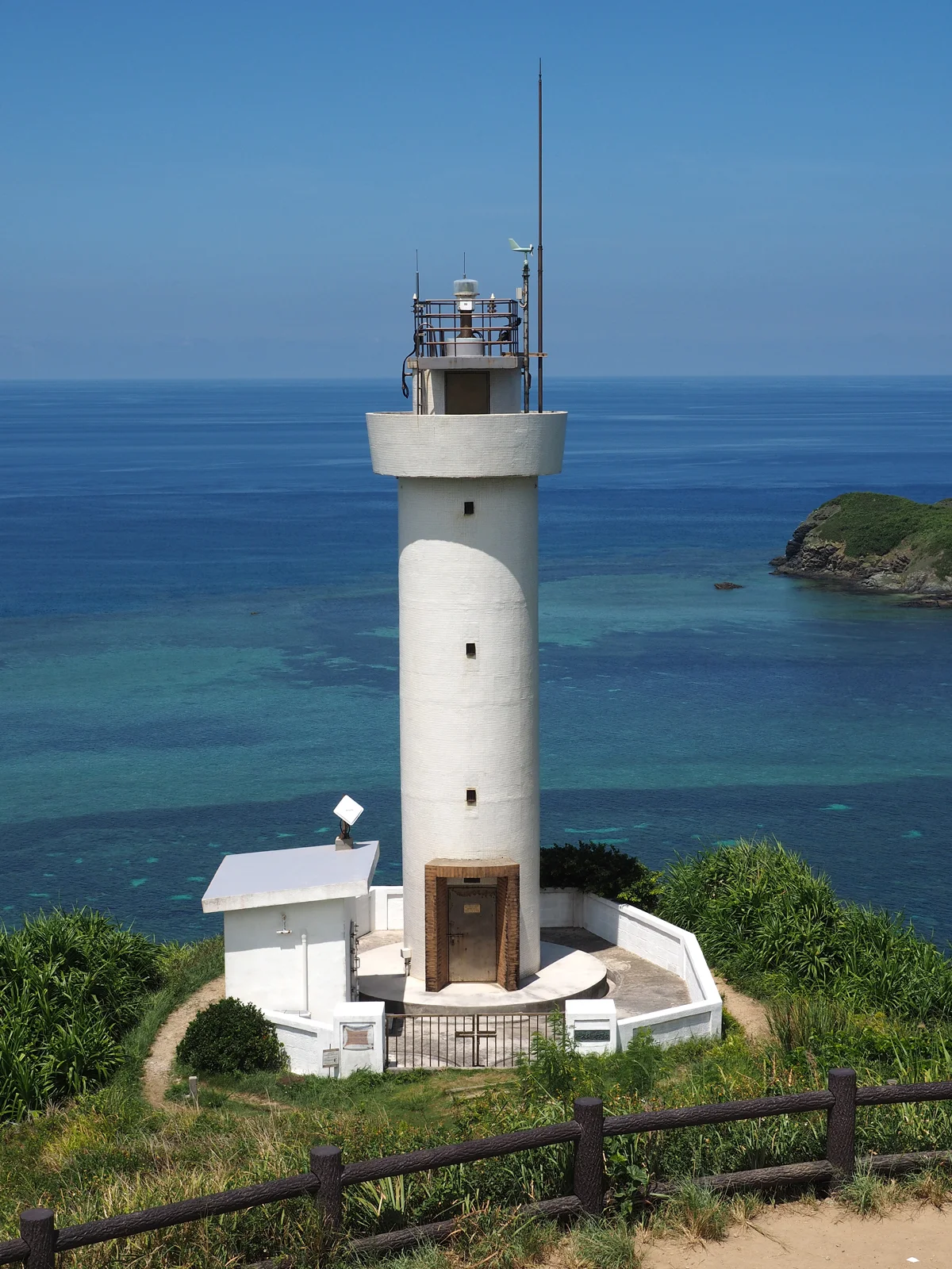 Hirakubosaki Lighthouse at Ishigaki Island’s northern tip. Adding Hirakubosaki can materially change the number of charter hours you need.