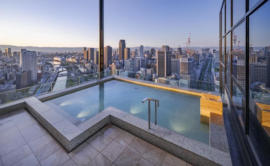 CANDEO HOTELS Osaka The Tower 31F SkySpa outdoor bath