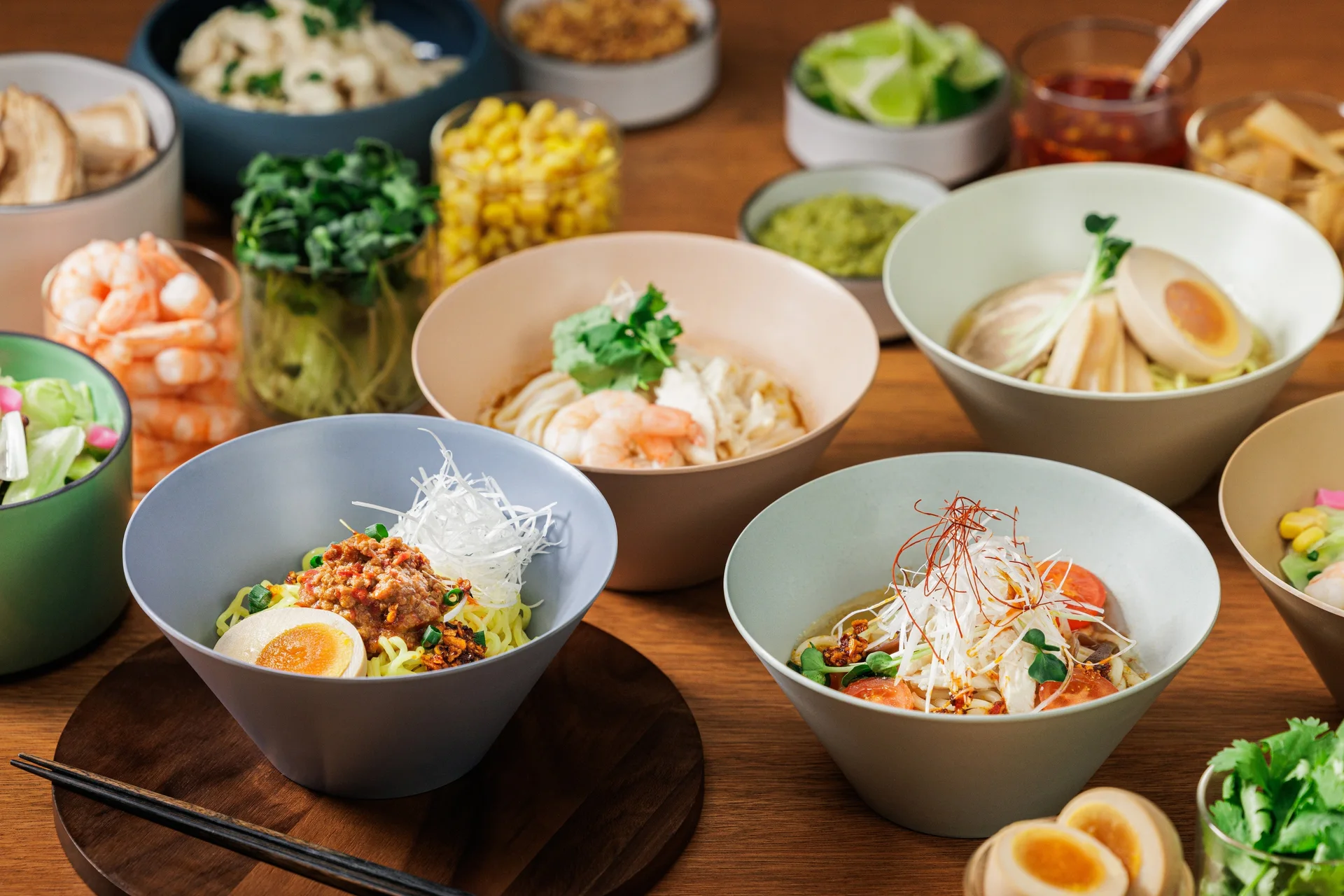 BEB5 Mojiko Noodle Bar Buffet with customizable noodle dishes