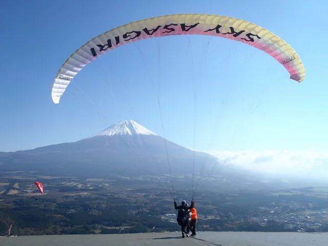 Sky Asagiri launch area at Asagiri Plateau with Mount Fuji views