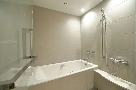 Miyako Hotel Hakata vs THE BLOSSOM HAKATA Premier: Direct Station Access or Public Bath? — Japan travel guide