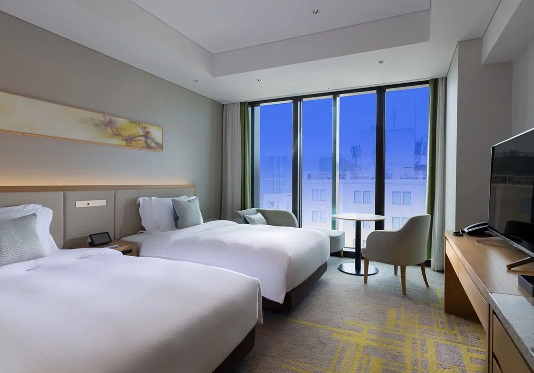 Miyako Hotel Hakata Superior Twin for the room-space comparison with Solaria Nishitetsu Hotel Fukuoka