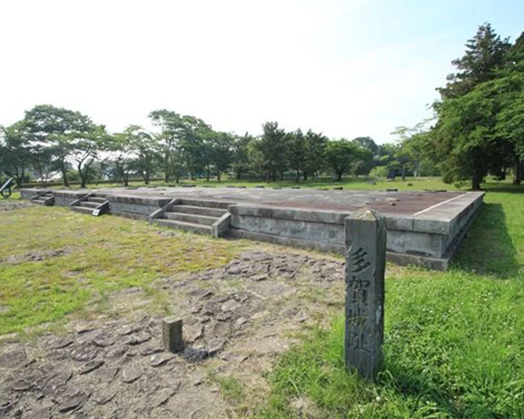 Government-office ruins at the centre of Taga Castle, showing the layout of the ancient administrative complex