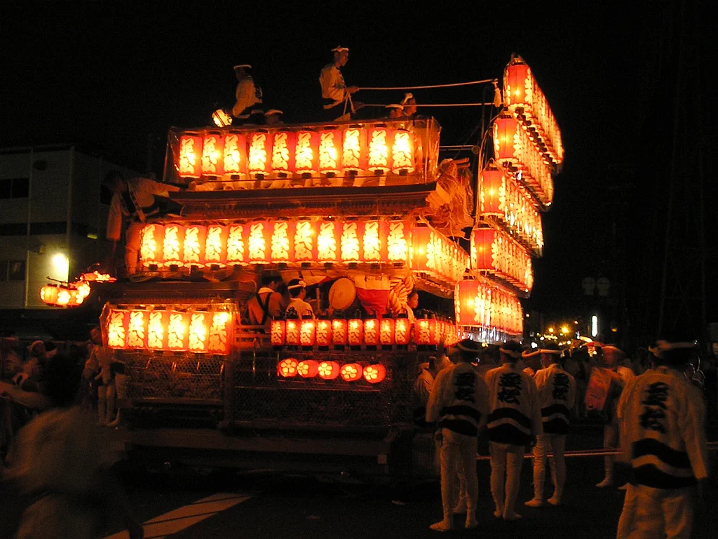 Kishiwada Danjiri Half-Day Itinerary: Daylight or Lanterns? — Japan travel guide