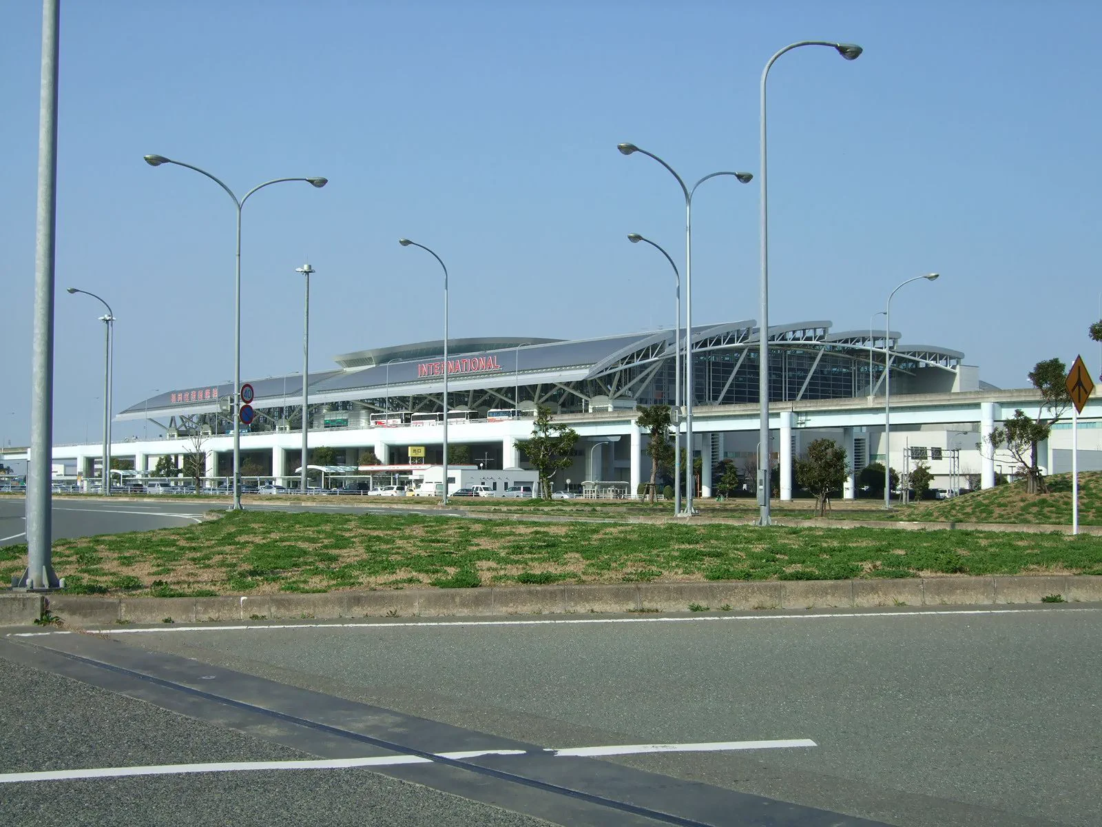 Fukuoka Airport as a late-autumn gateway for northern Kyushu foliage routes