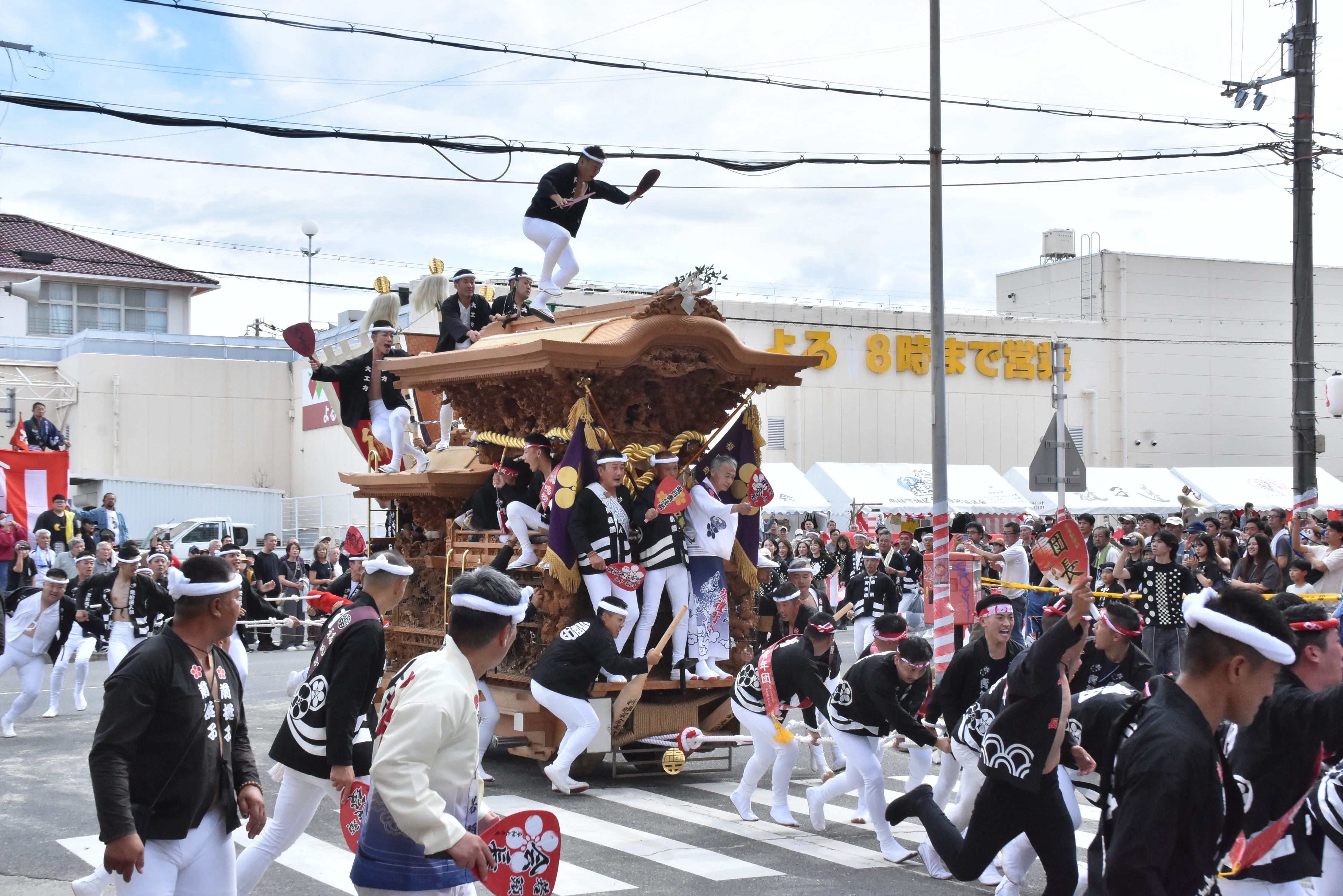 Fukuda-cho danjiri in the Minami Somori district at the October festival, official Kishiwada City 2025 photo