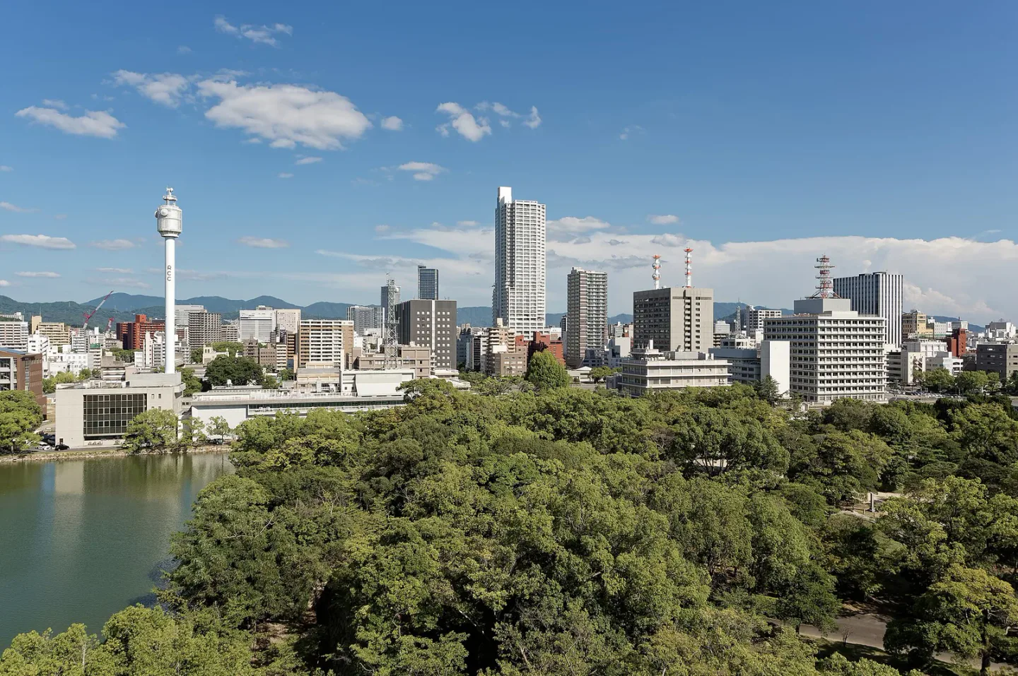 Hiroshima One-Day Itinerary: Peace Park, Castle and Shukkeien