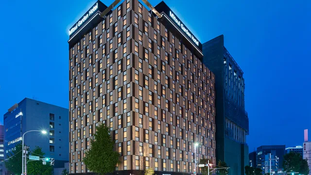 Mitsui Garden Hotel Fukuoka Gion vs THE BLOSSOM HAKATA Premier: Better for 3 Adults? — Japan travel guide