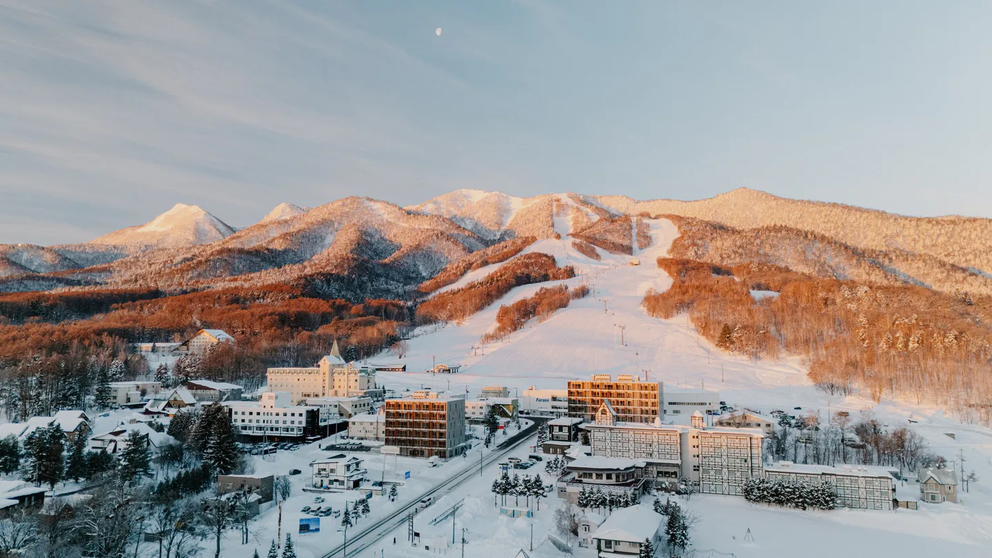 Furano Zone vs Kitanomine: Where Should Skiers Stay? — Japan travel guide