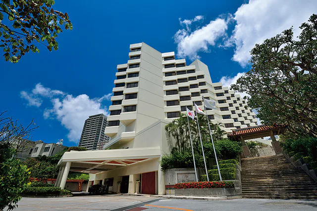 The Naha Terrace: Are 35m² Rooms and 12:00 Check-Out Worth a 15–20 Minute Station Walk? — Japan travel guide