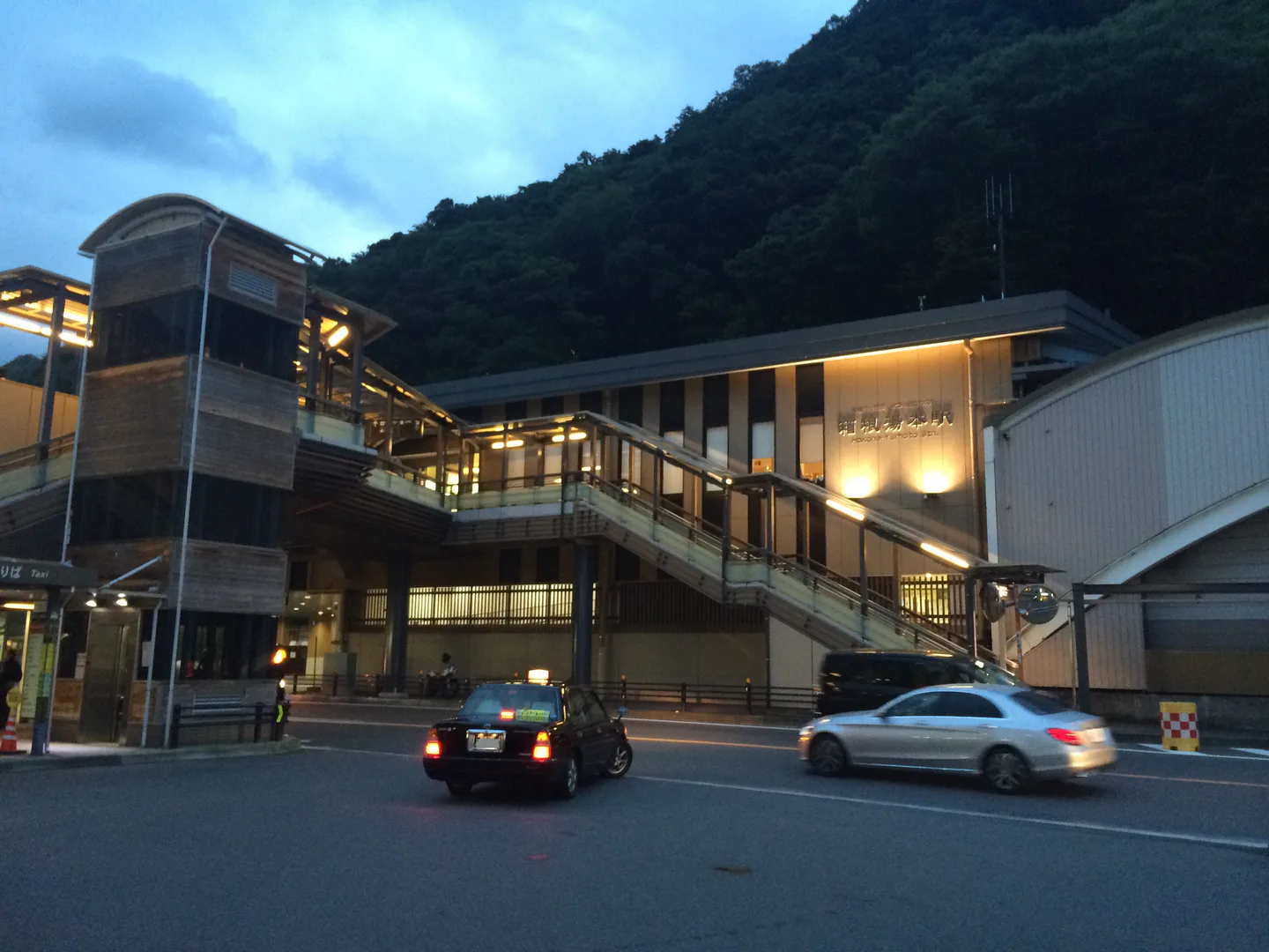 Tokyo to Lake Kawaguchi and Hakone: Trains, Buses and Travel Passes Compared — Japan travel guide