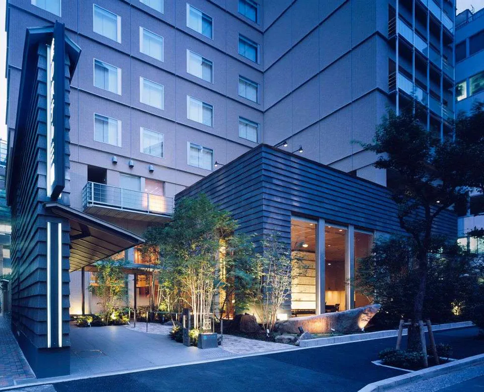 Hotel Niwa Tokyo exterior and entrance near Suidobashi