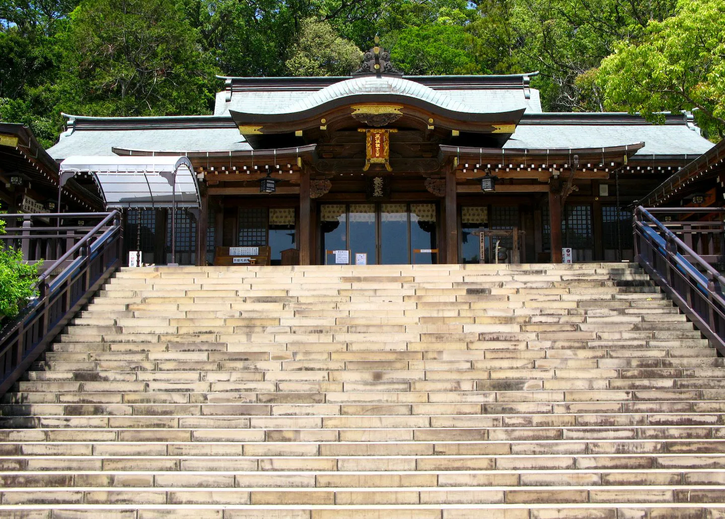 Long stone staircase leading to Suwa Shrine in Nagasaki