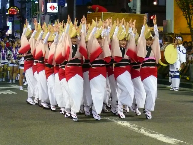 Japan Summer Festivals Compared: Nebuta, Awa Odori, Yosakoi and More — Japan travel guide